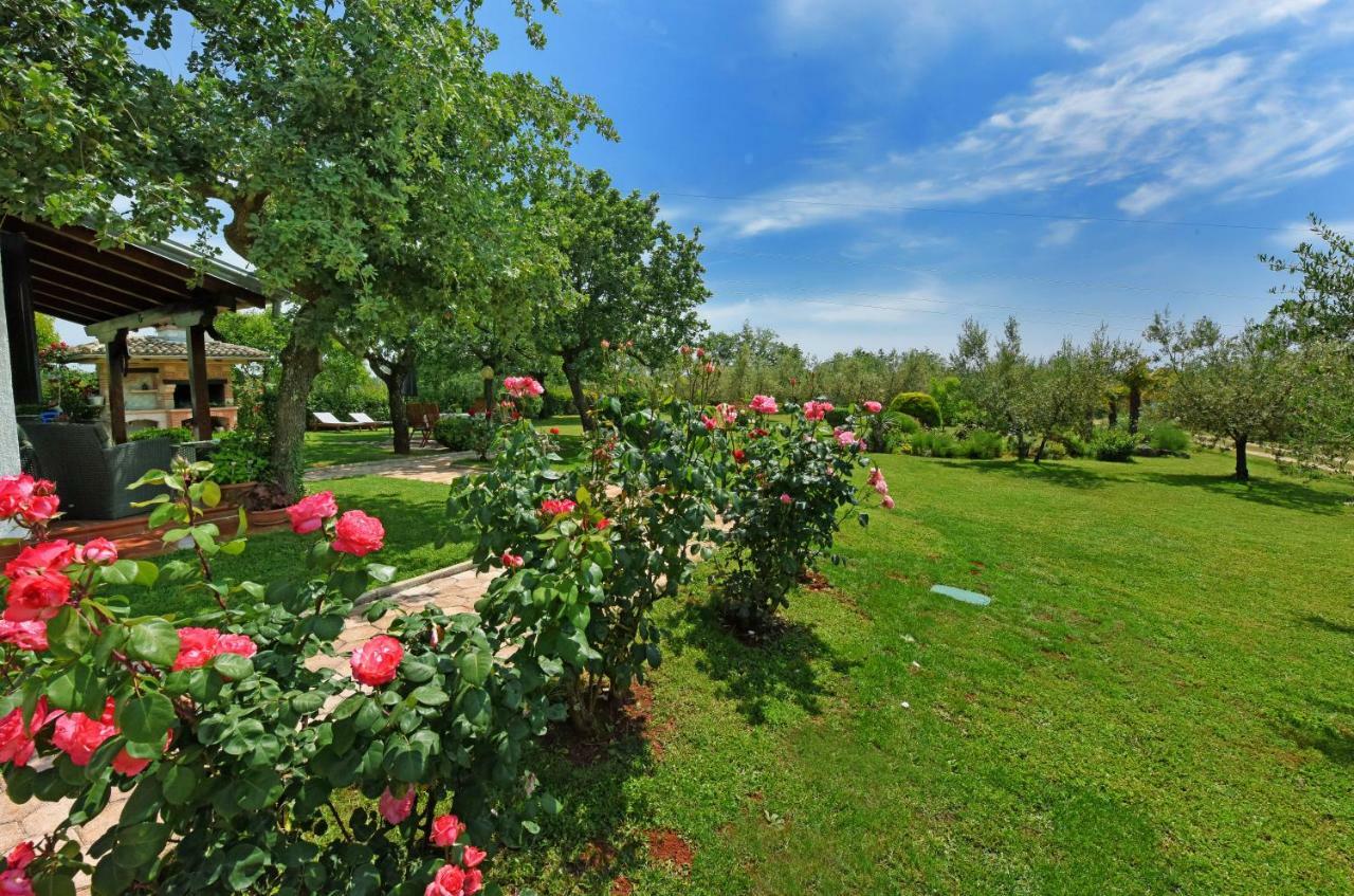 Holiday Home Sergo Пореч Екстер'єр фото